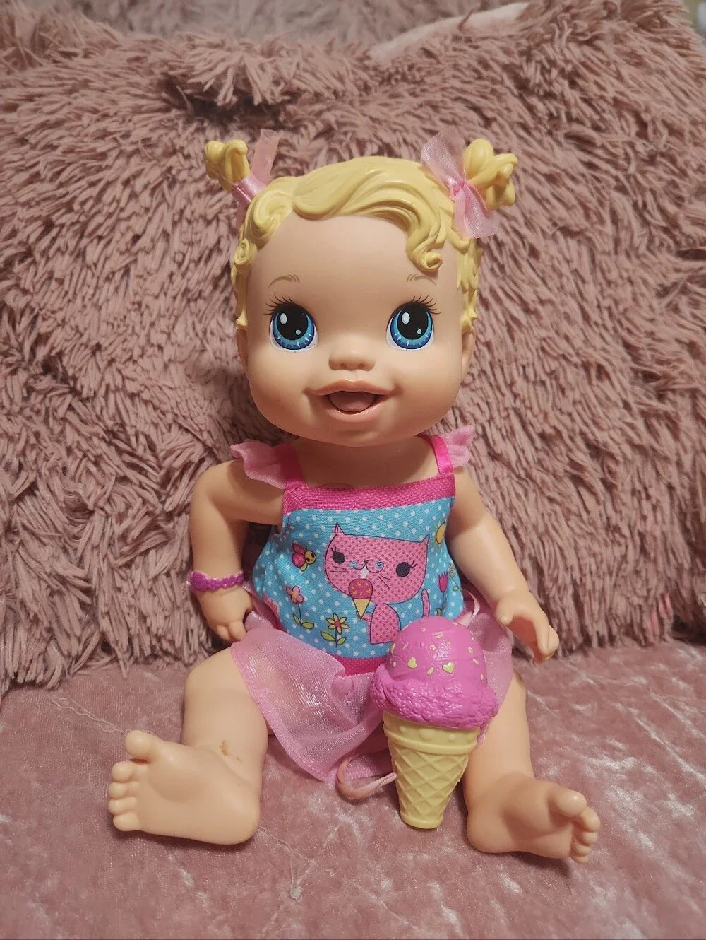 2012 Hasbro Baby Alive Yummy Treat Baby Doll With Ice Cream Cone